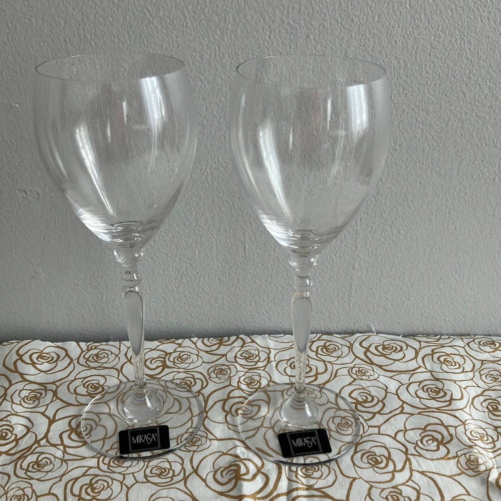 2 Mikasa Venezia pattern wine or water goblets stemmed crystal glasses NWT